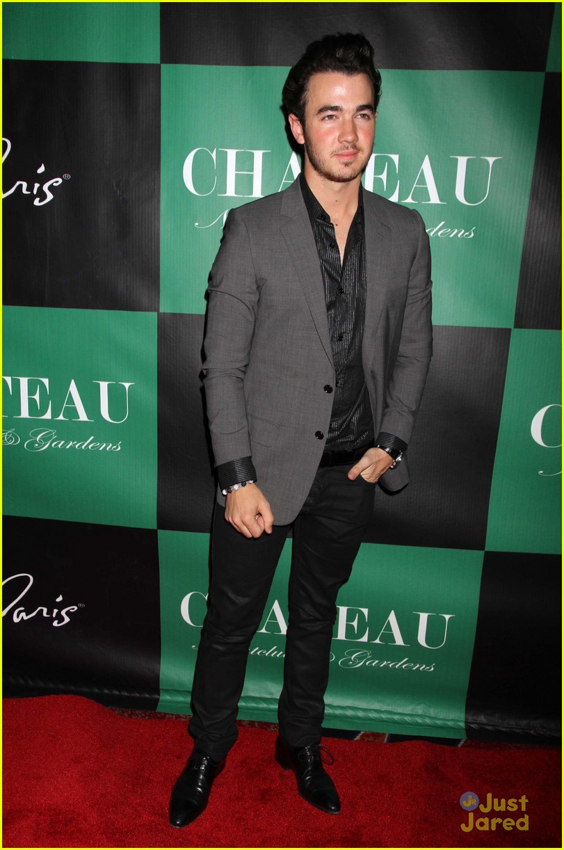 Kevin Jonas: Birthday Bash in Vegas with Danielle & Joe!