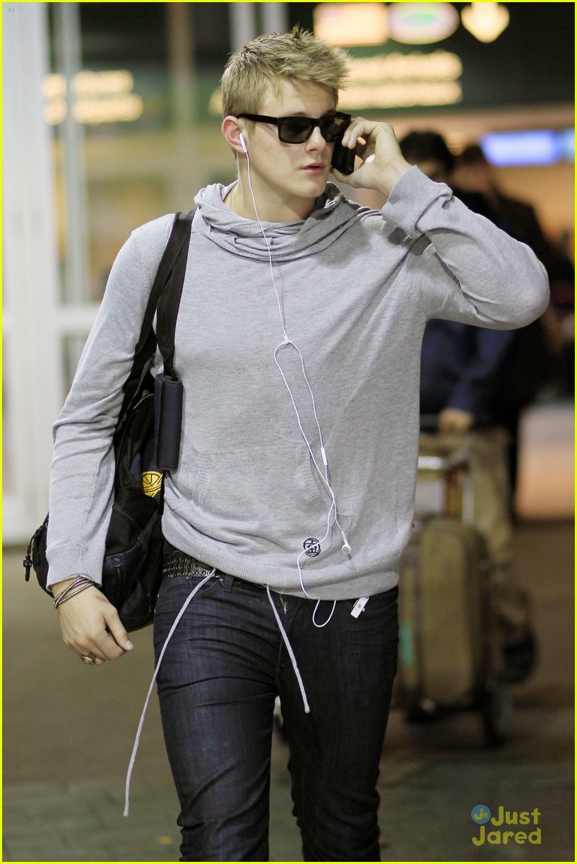 Alexander Ludwig Returns To Vancouver