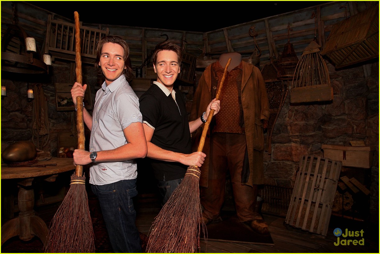 James & Oliver Phelps: Broom Brothers!