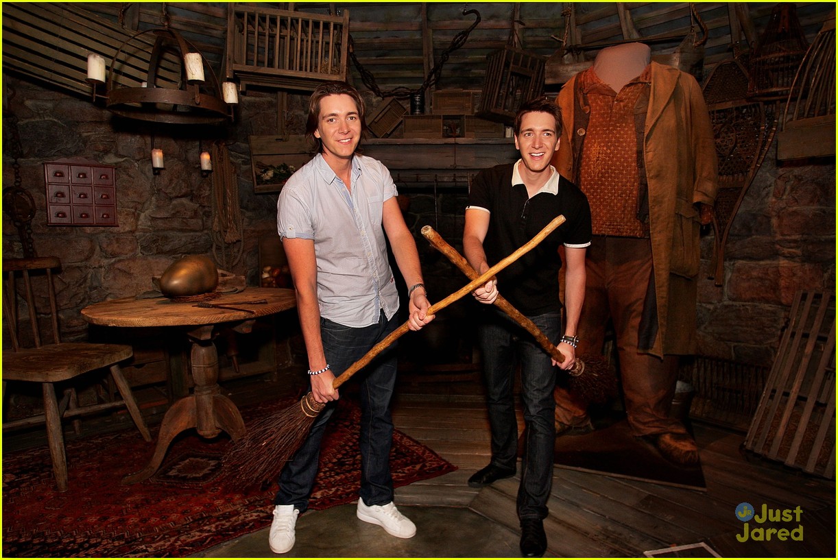 James & Oliver Phelps: Broom Brothers!