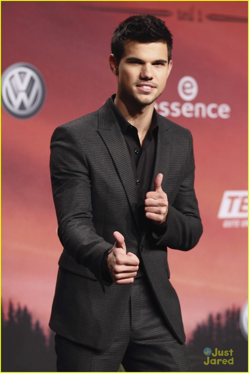 Robert Pattinson & Taylor Lautner: Berlin's 'Breaking Dawn'