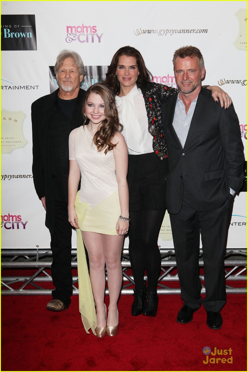 Sammi Hanratty: 'The Greening of Whitney Brown' Premiere