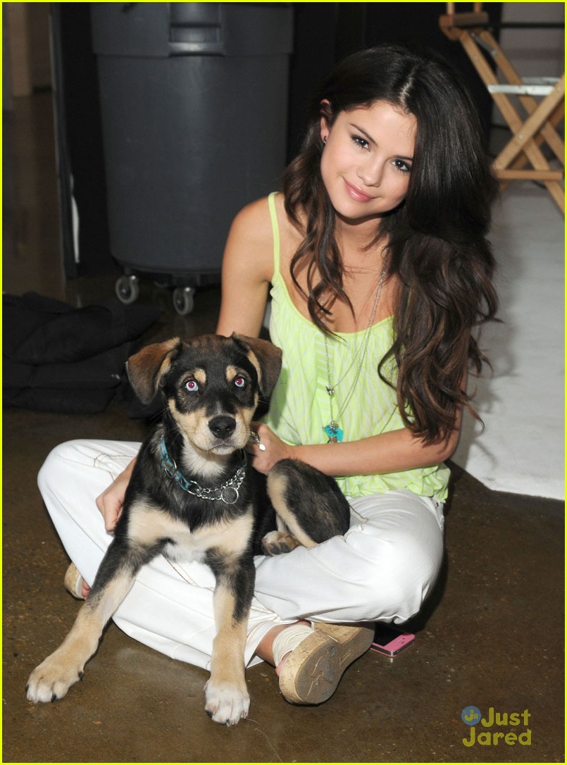 Selena Gomez: 'I Can't Tell Justin Bieber To Pull His Pants Up'