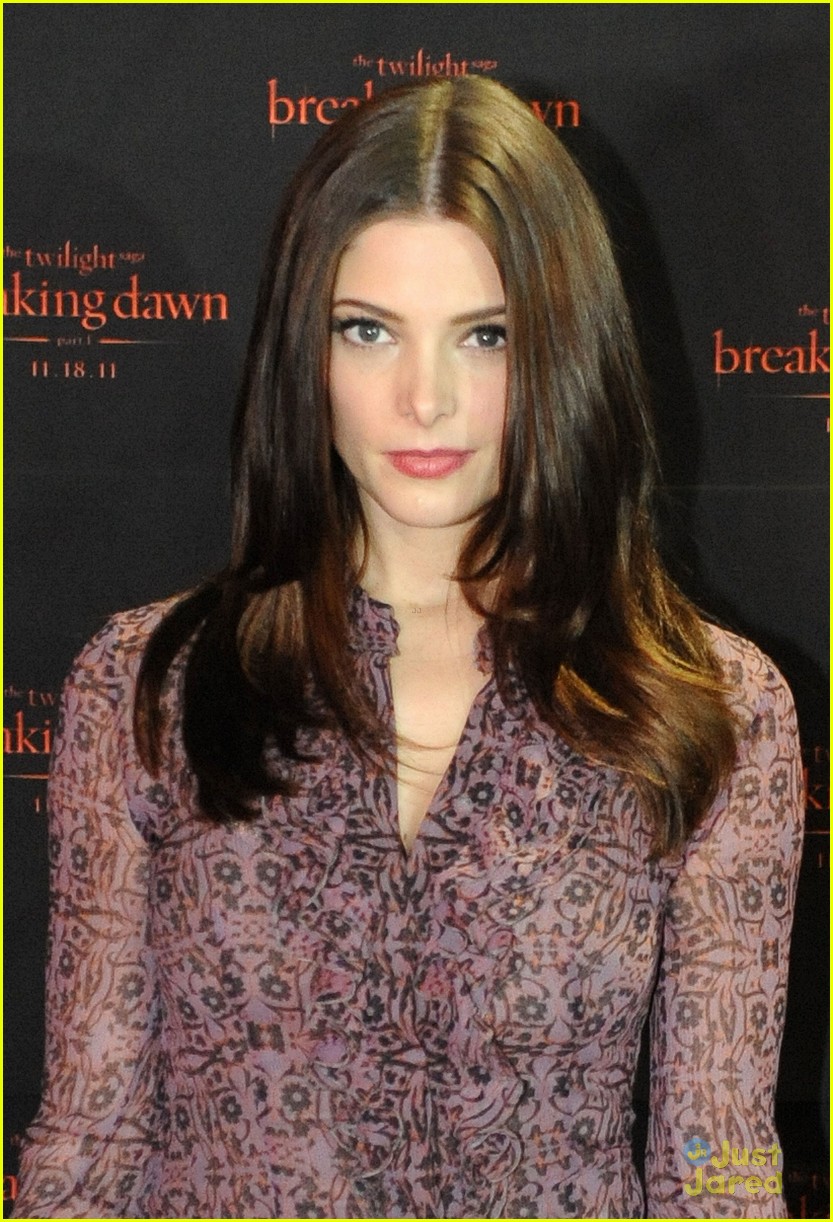 Ashley Greene & Nikki Reed: Twilight Tour in Atlanta!