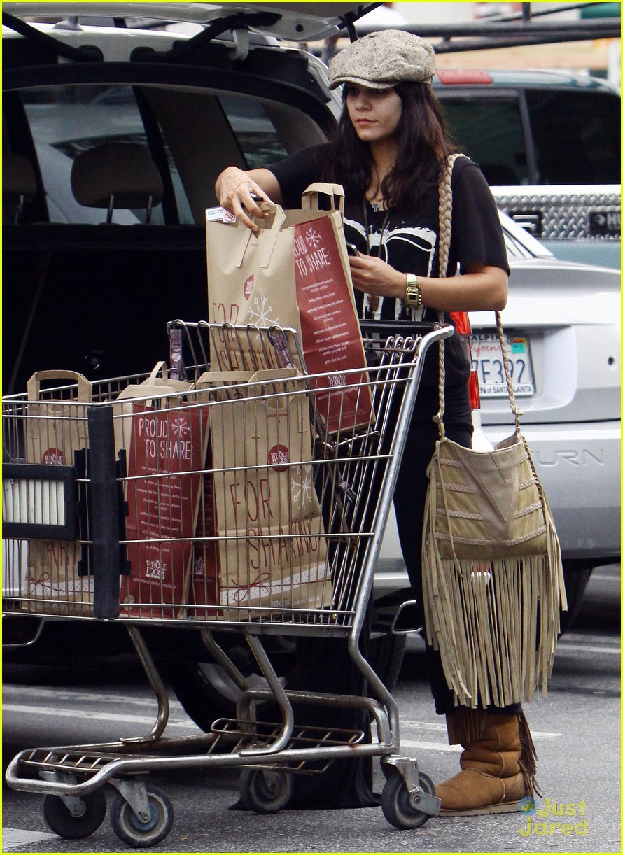 Vanessa Hudgens & Austin Butler: Lunch Lovers