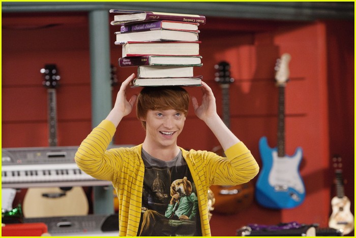 Laura Marano to Calum Worthy: What Did You Do To My Book?!