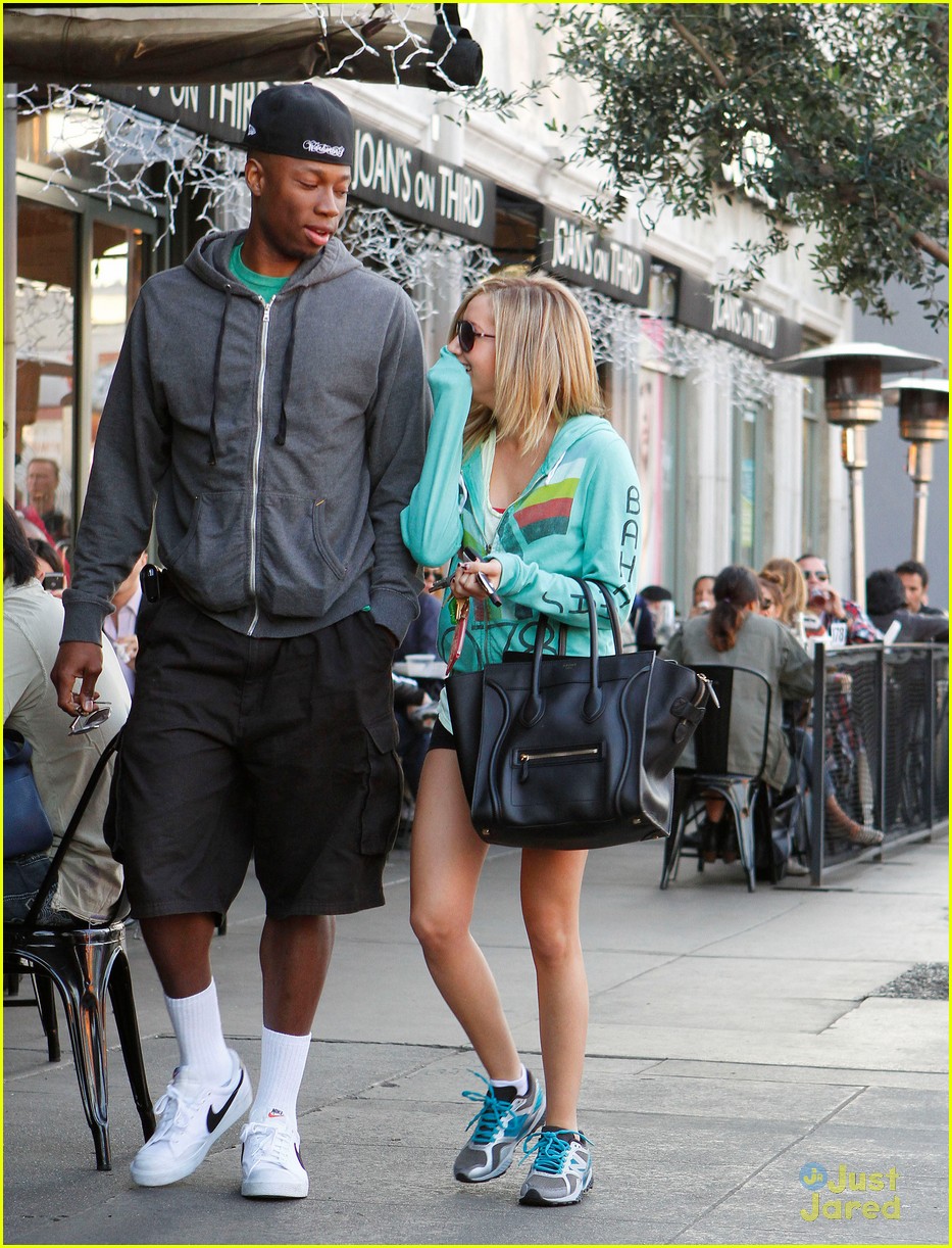 Ashley Tisdale: Lunch with Robbie Jones!