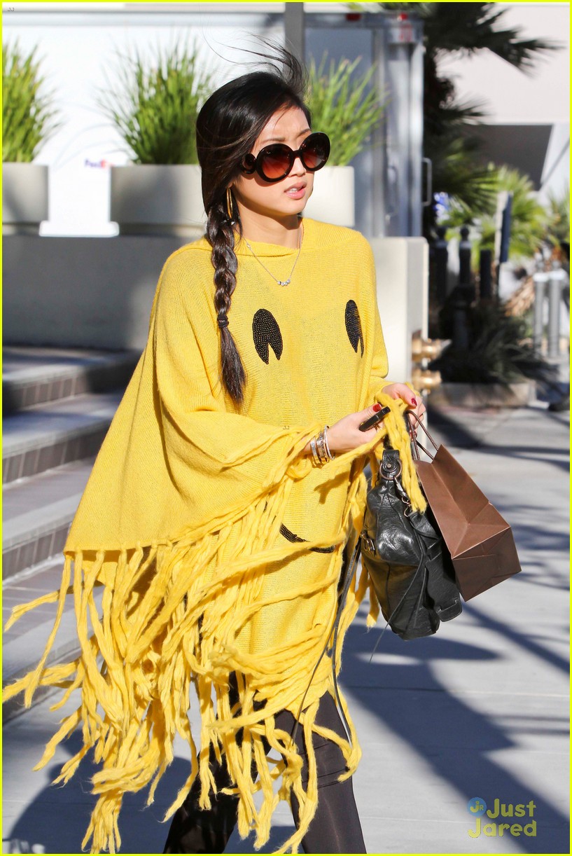 Brenda Song: Smiley Face Shopper