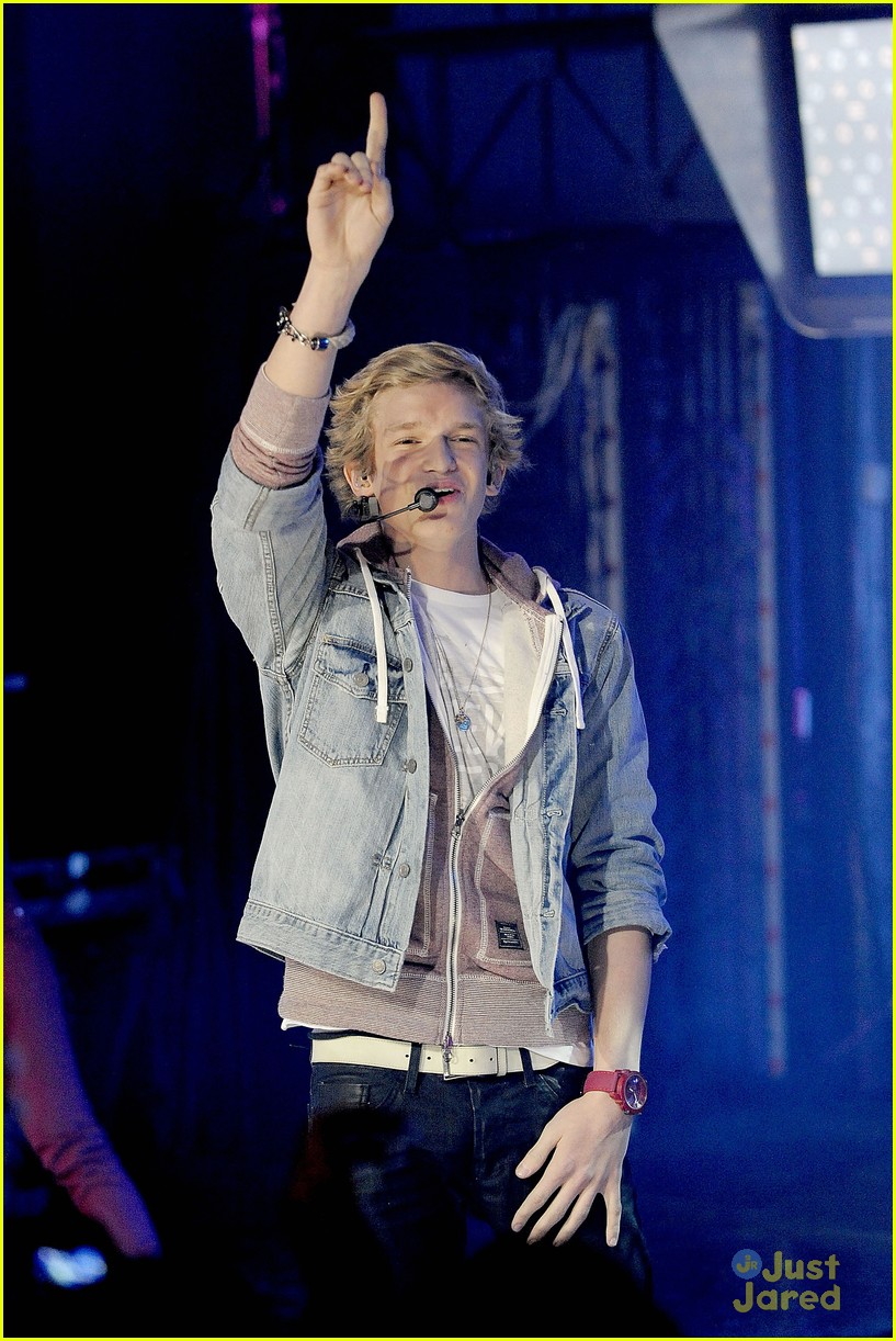 Cody Simpson: New Music Live!