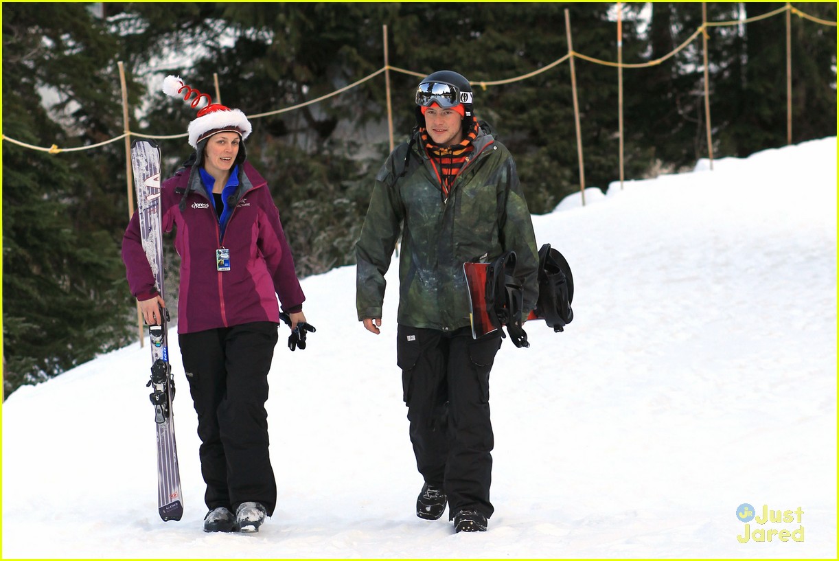 Cory Monteith: Snowboarding on Cypress Mountain