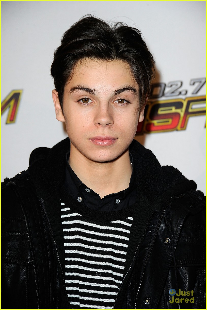David Henrie & Jake T. Austin: Jingle Ball 2011