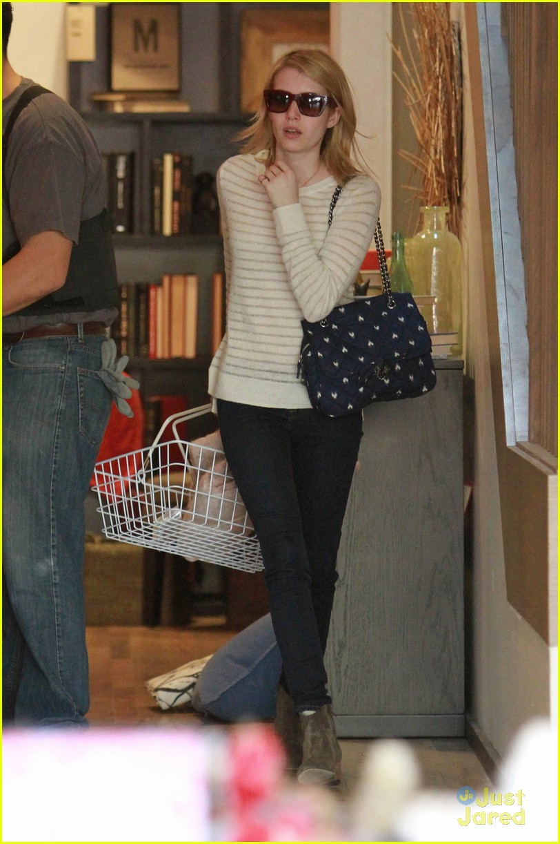 Emma Roberts: Ken Paves Salon Stop