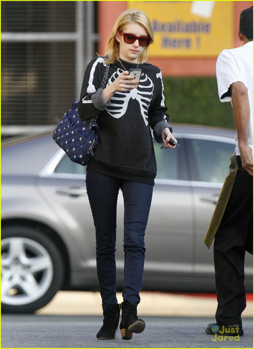 Emma Roberts Misses Christmas