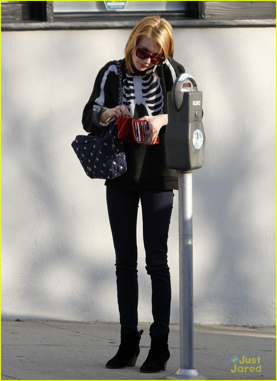 Emma Roberts Misses Christmas