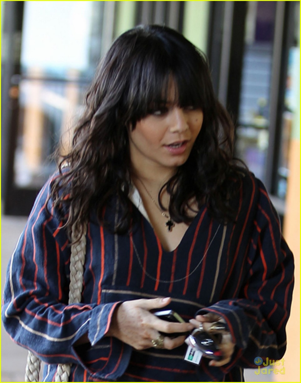 Vanessa Hudgens & Josh Hutcherson: Free Spirits!