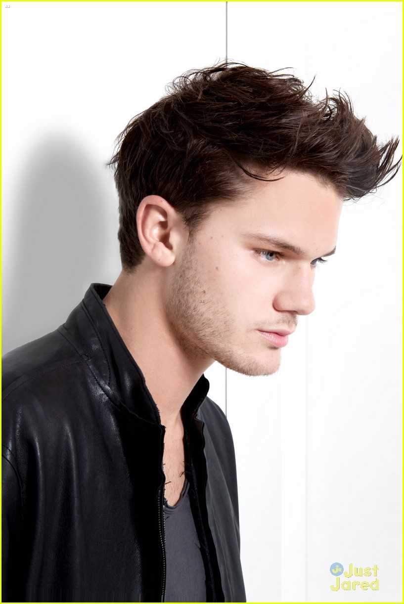 Jeremy Irvine -- JJJ Exclusive Interview!