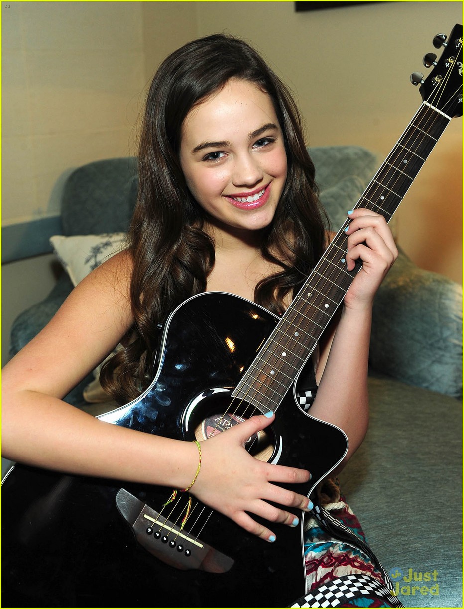 Mary Mouser: 'Frenemies' Premieres Next Month!