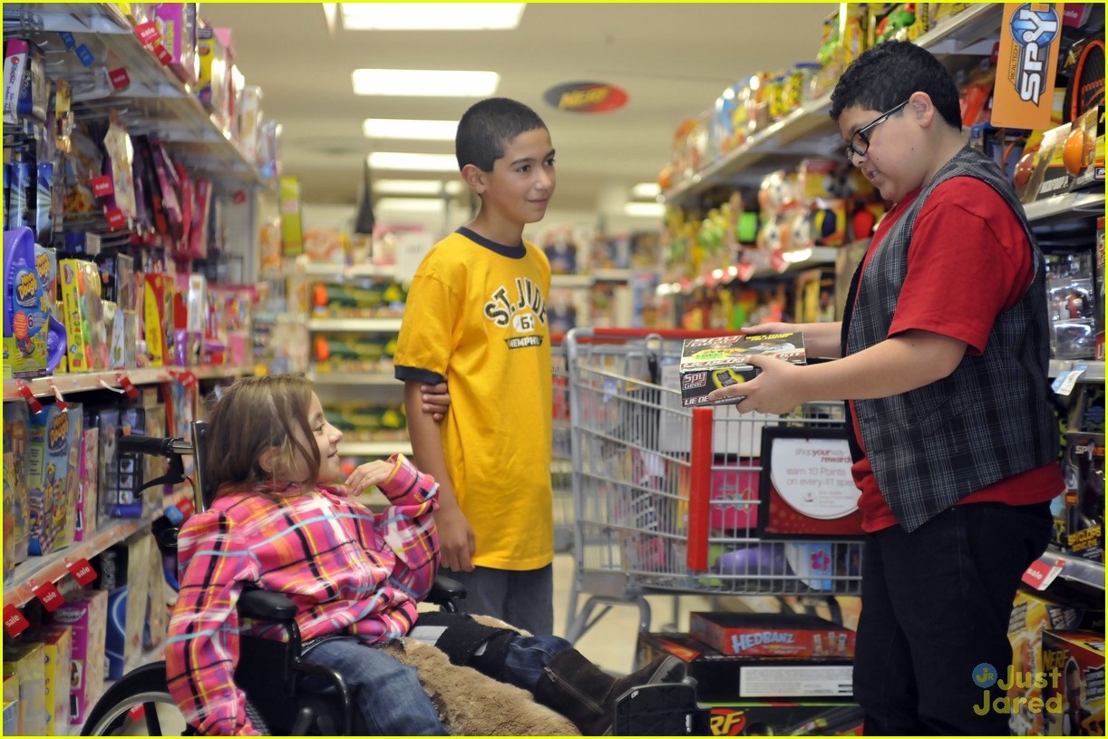 Rico Rodriguez: Fab 15 Shopping Spree!