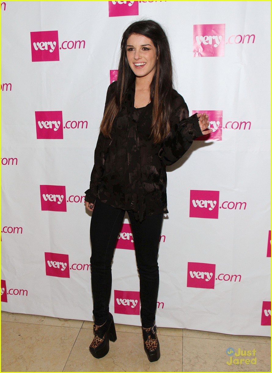Shenae Grimes: Chrysalis Curator