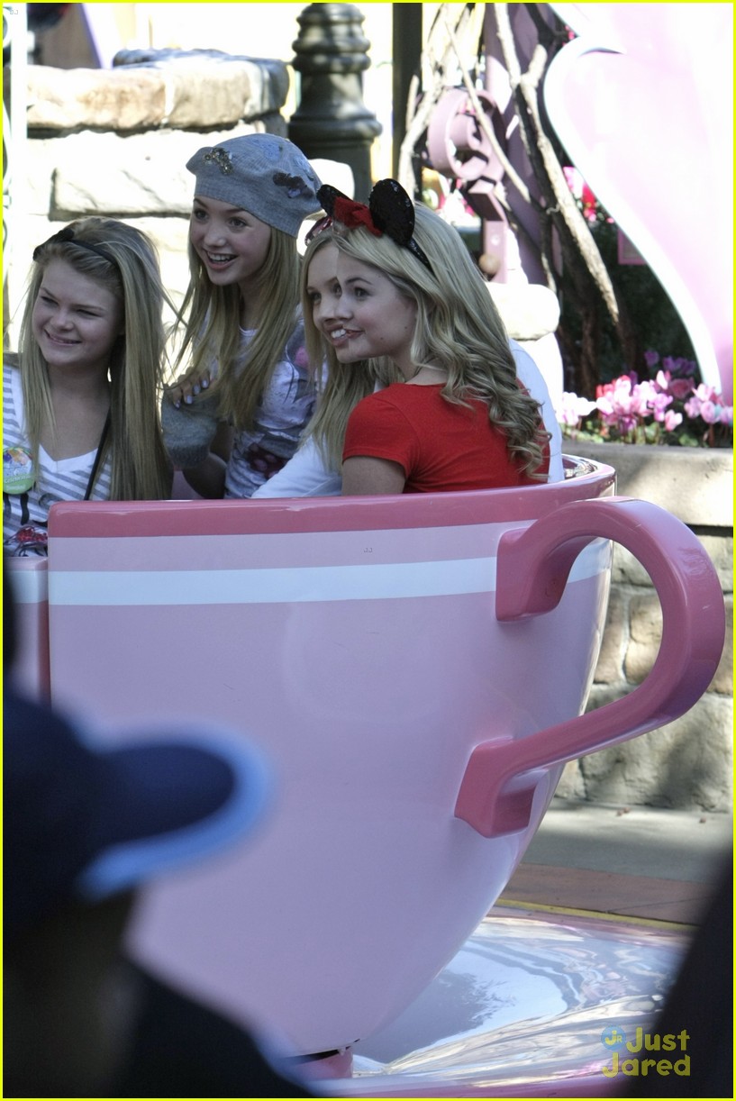 Stefanie Scott: Disneyland Birthday Girl!