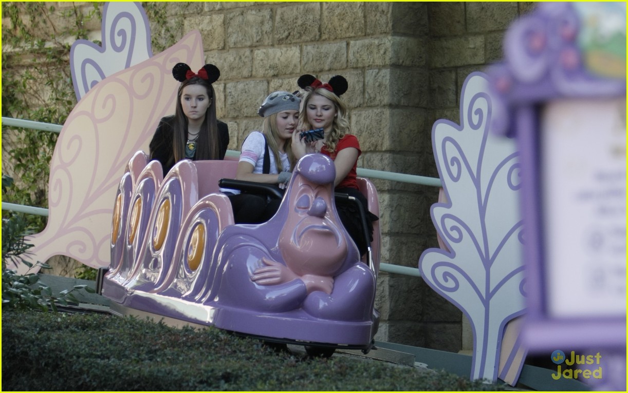 Stefanie Scott: Disneyland Birthday Girl!