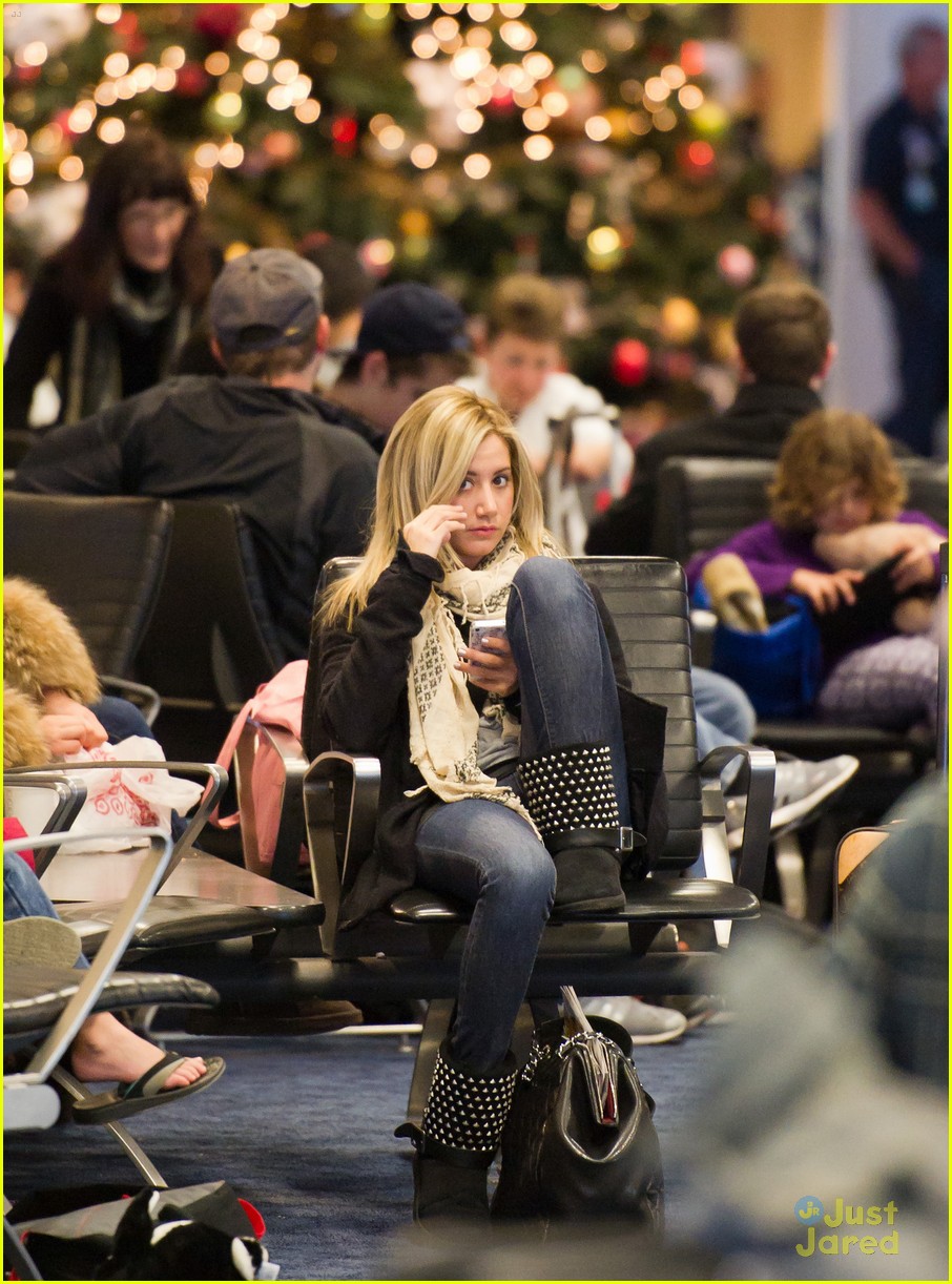 Ashley Tisdale: New Year's in New York!
