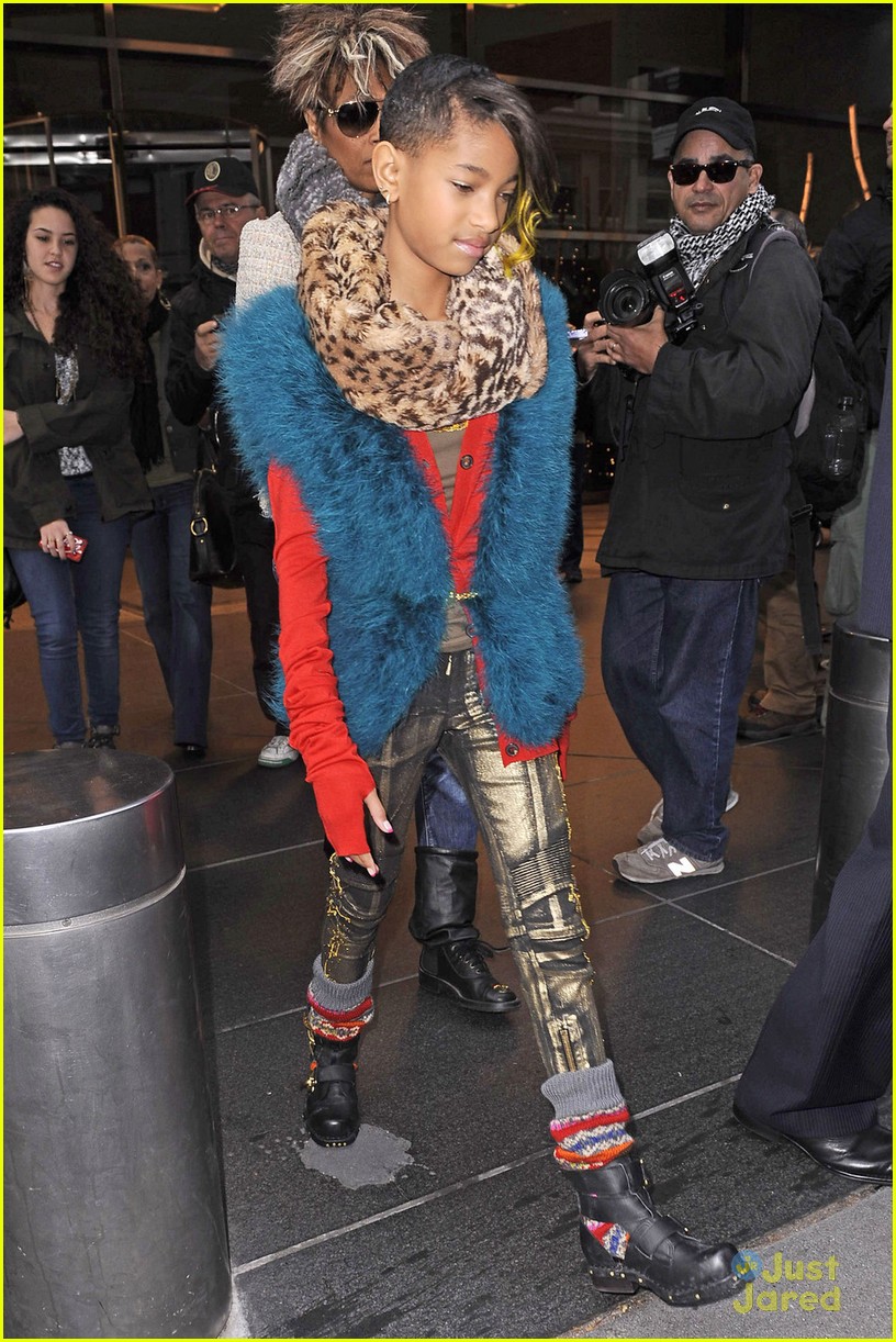 Willow Smith: 'Fireball' Video Teaser!