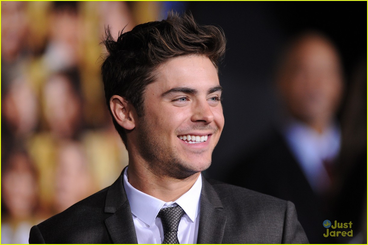 Zac Efron: 'New Year's Eve' Premiere!