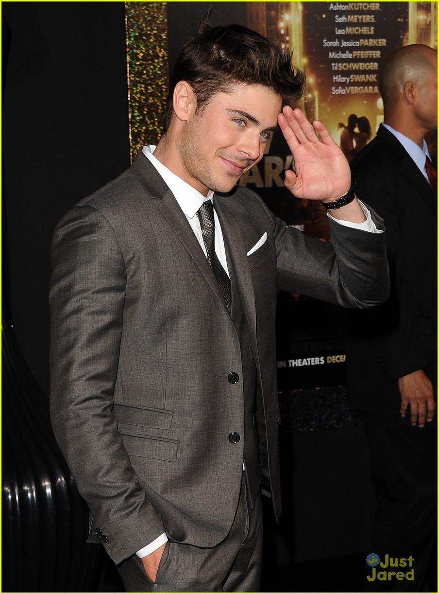 Zac Efron: 'New Year's Eve' Premiere!