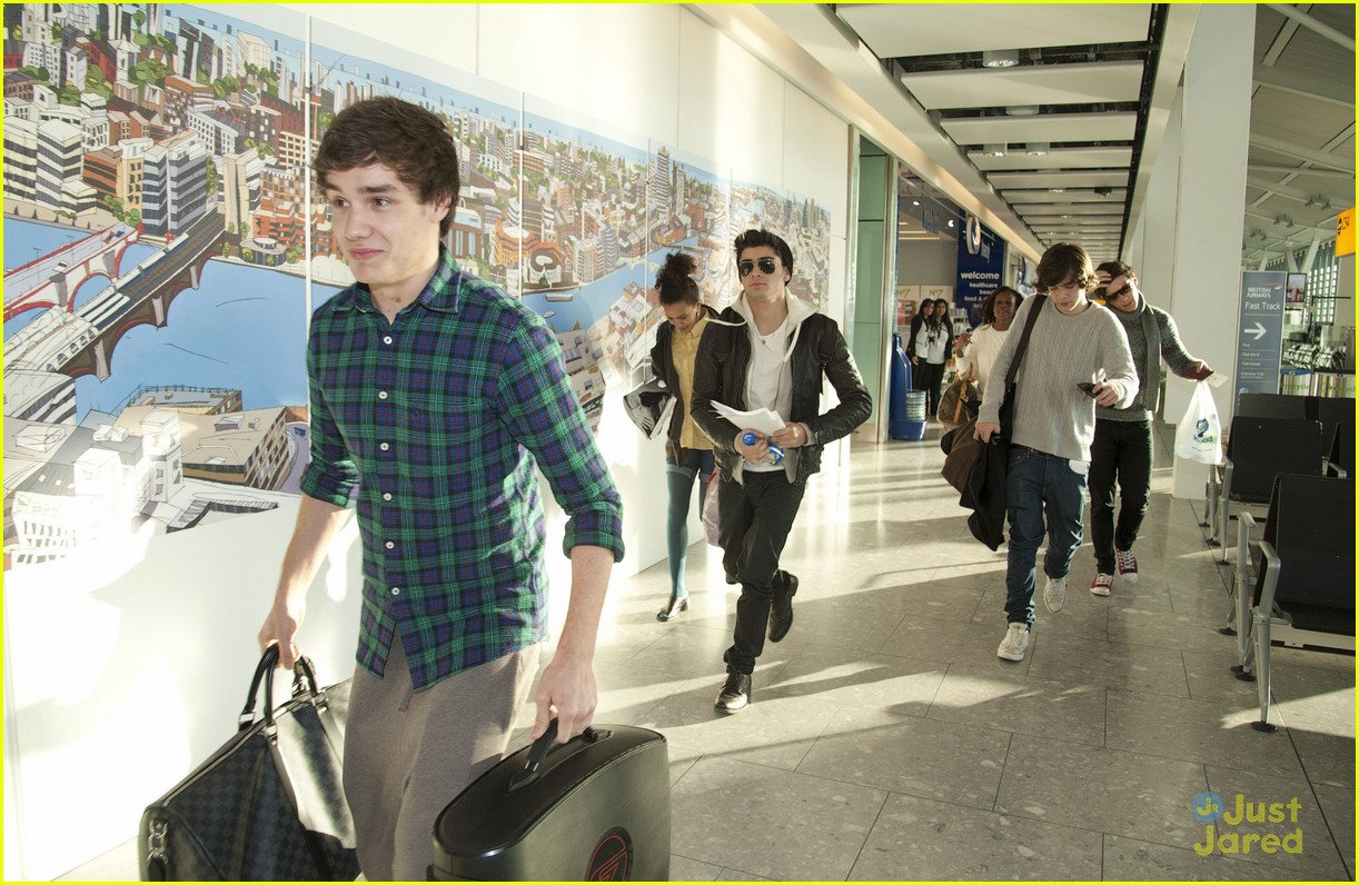 One Direction: iCarly Guest Stars!