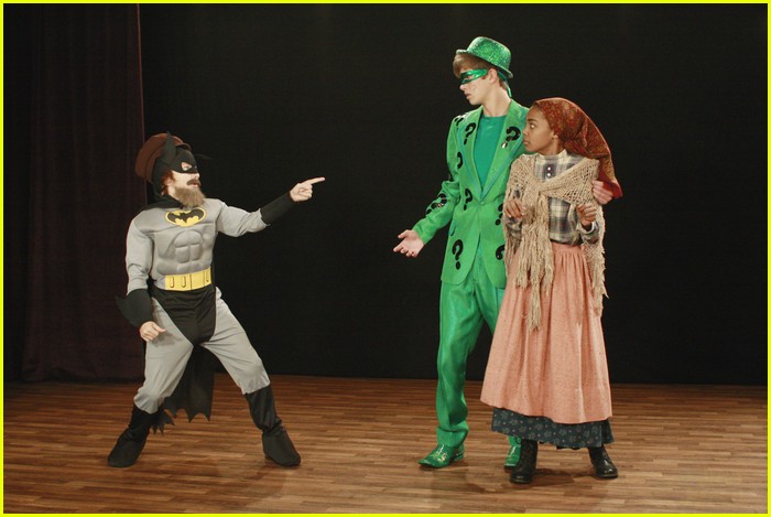 Stefanie Scott & Jake Short Save The School Play