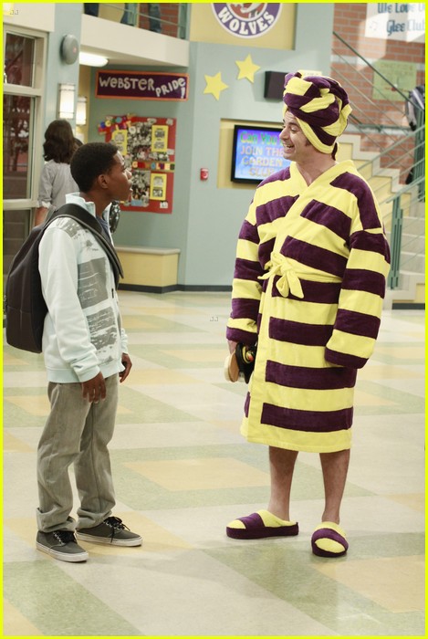 Stefanie Scott & Jake Short Save The School Play