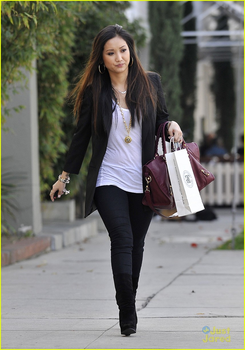 Brenda Song: Williams-Sonoma Stop