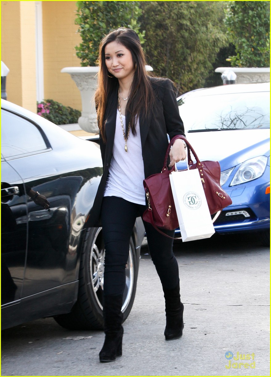 Brenda Song: Williams-Sonoma Stop