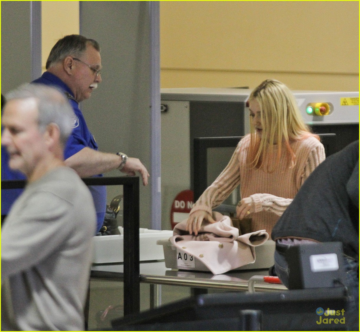 Dakota Fanning: Pink, Pink, Pink!