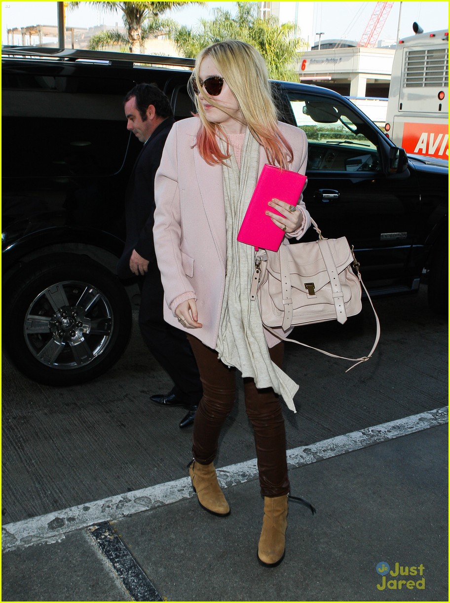Dakota Fanning: Pink, Pink, Pink!