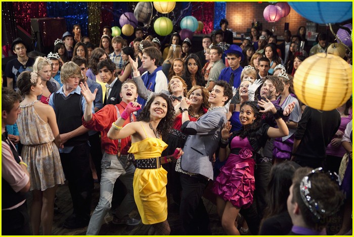 Debby Ryan: 'Radio Rebel' Stills!