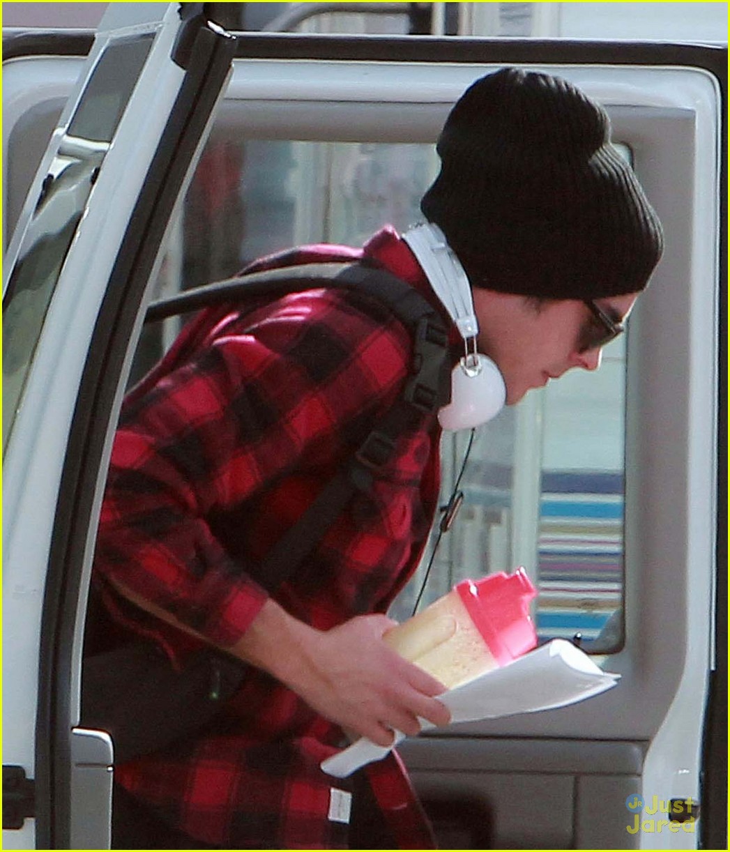 Zac Efron is Plaid for 'Paperboy'!
