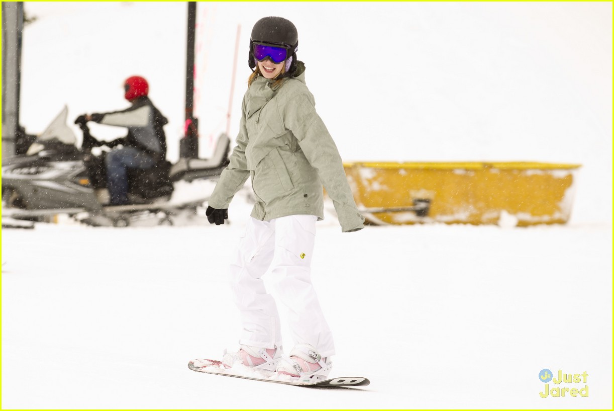 Emma Roberts: Snowboarding with Burton