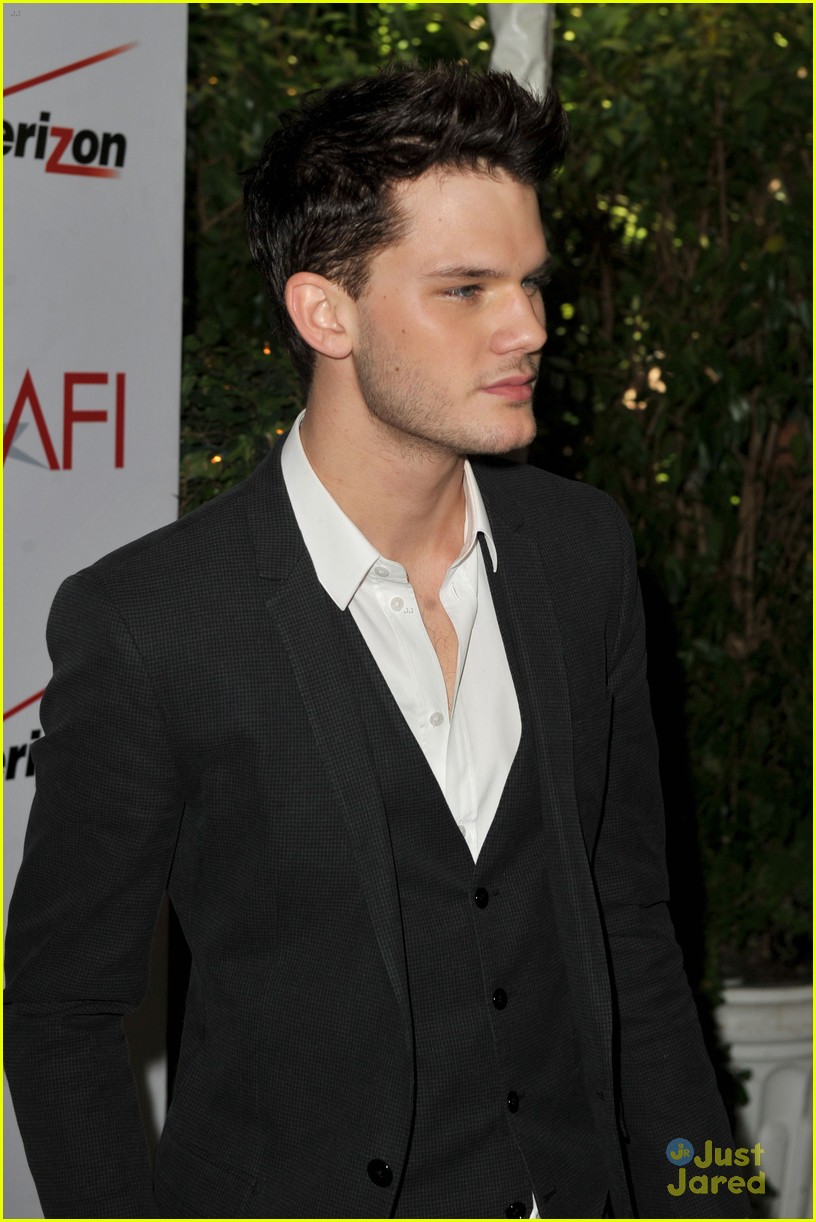 Jeremy Irvine: AFI & Critics' Choice Awards 2012!