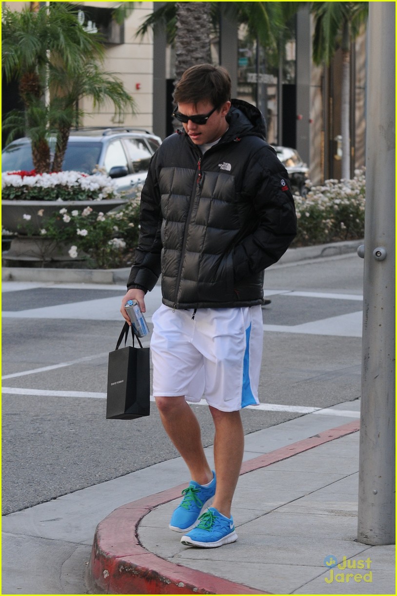 Jesse McCartney: Beverly Hills Errand Run