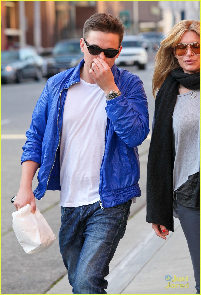 Jesse McCartney: Beverly Hills Errand Run