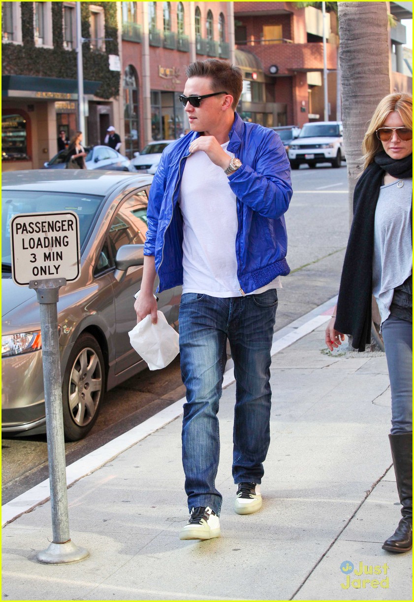 Jesse McCartney: Beverly Hills Errand Run