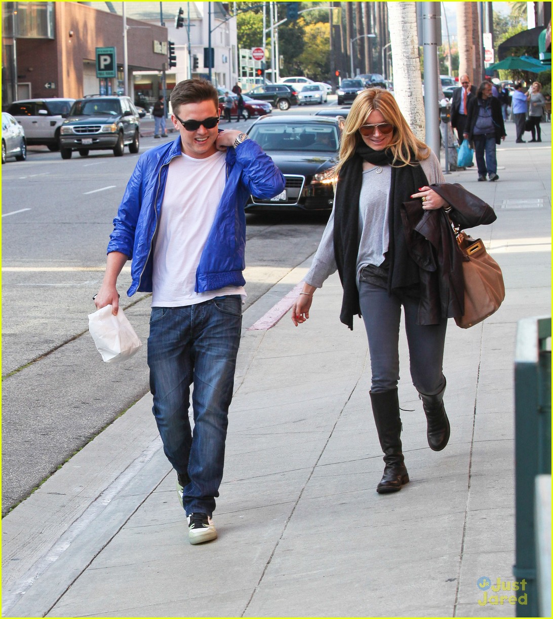 Jesse McCartney: Beverly Hills Errand Run
