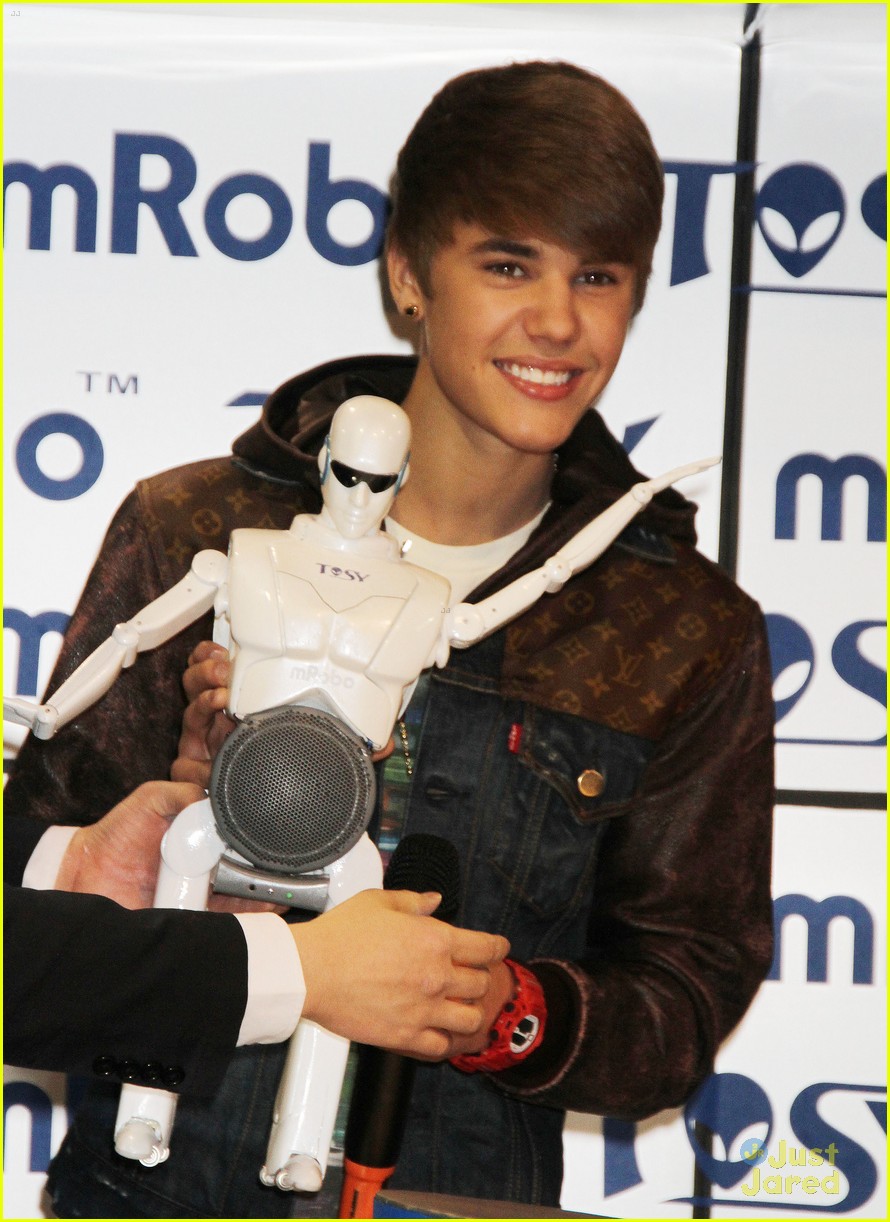 Justin Bieber: TOSY Toy Reveal in Vegas