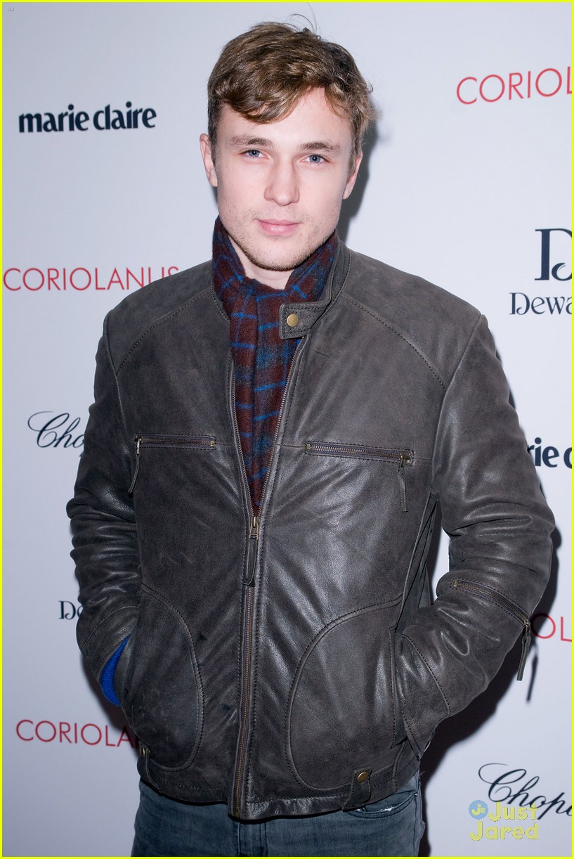 Kelsey Chow & William Moseley: 'Coriolanus' Couple