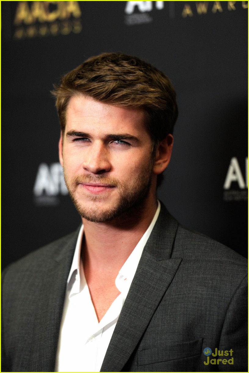 Liam Hemsworth: Australian Academy Awards 2012