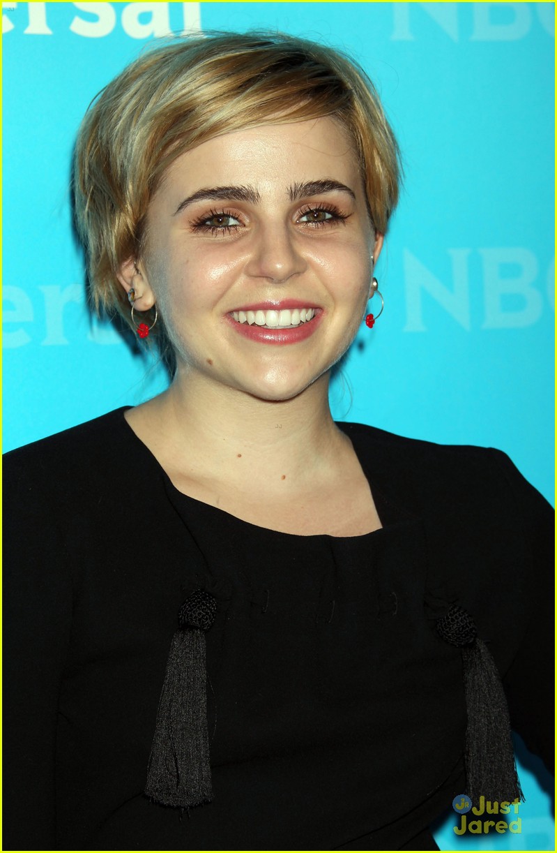Mae Whitman: NBC TCA Party Pretty