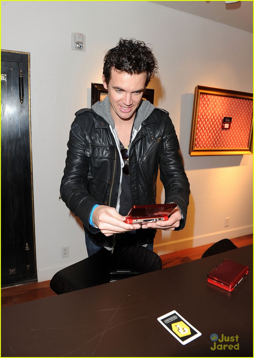 Megan Park & Tyler Hilton: Super Mario at Sundance!