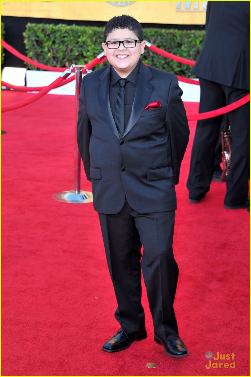 Rico Rodriguez & Nolan Gould Meet Brad Pitt!